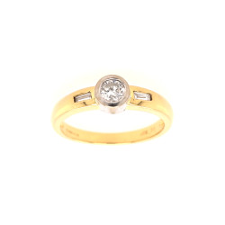 Pre Owned 18ct Diamond Solitaire Ring ZV891
